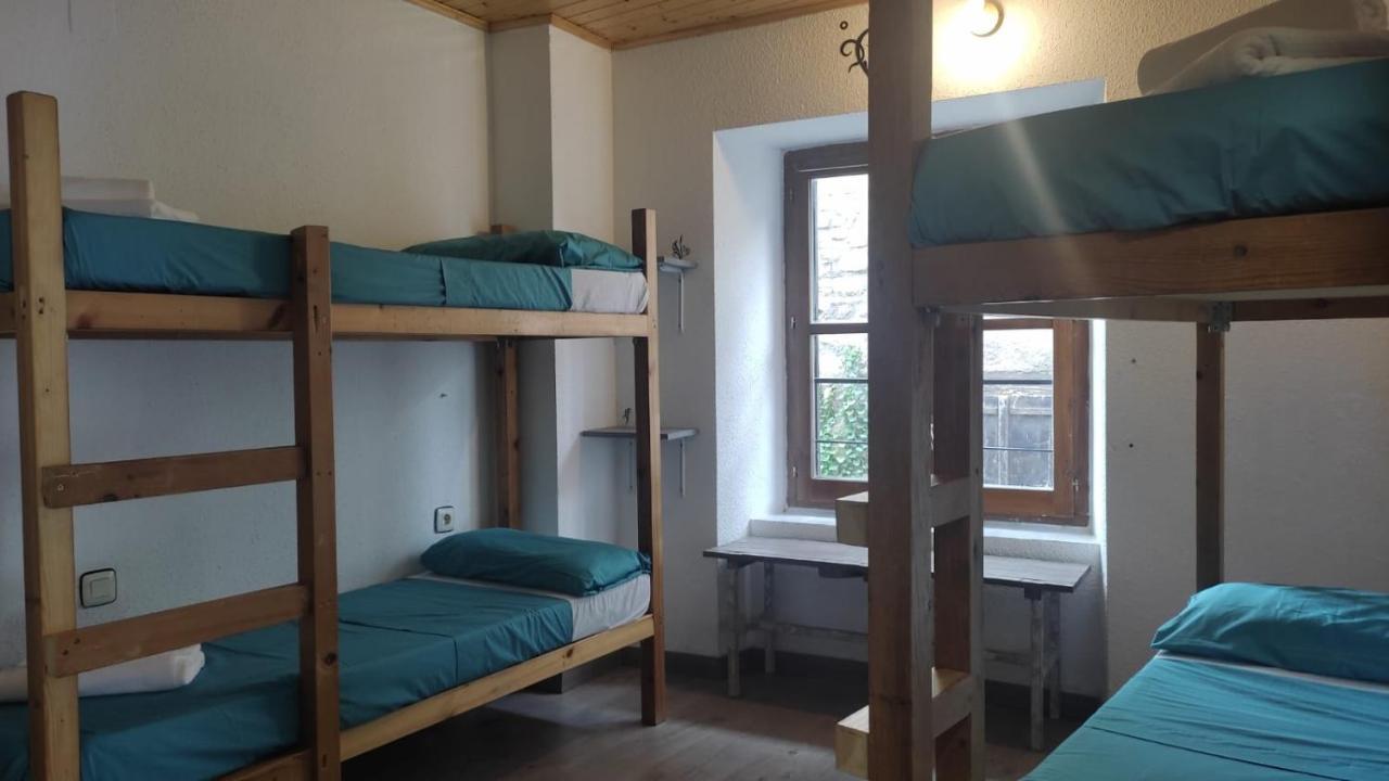 Albergue Triton - Villanúa Екстериор снимка