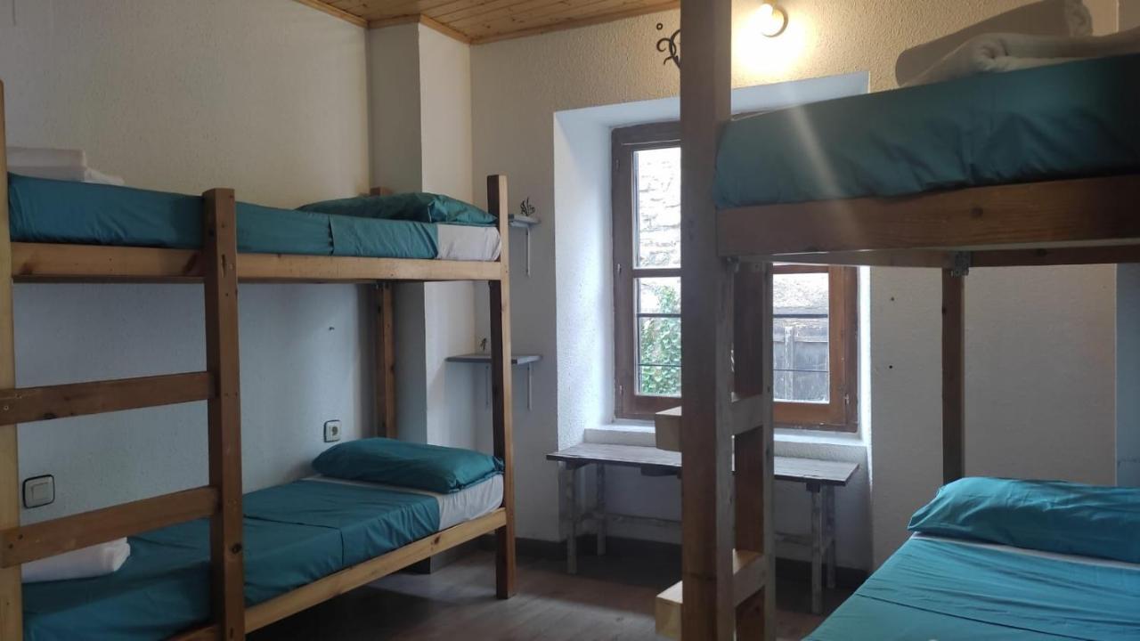 Albergue Triton - Villanúa Екстериор снимка